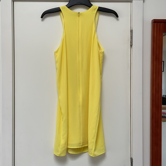Gorgeous lemon yellow dress. - Picture 2 of 2
